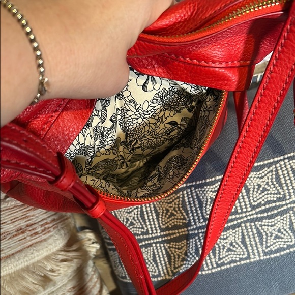 Vera Bradley Crossbody Bag with Luxurious Leather Finish - Picture 8 of 15